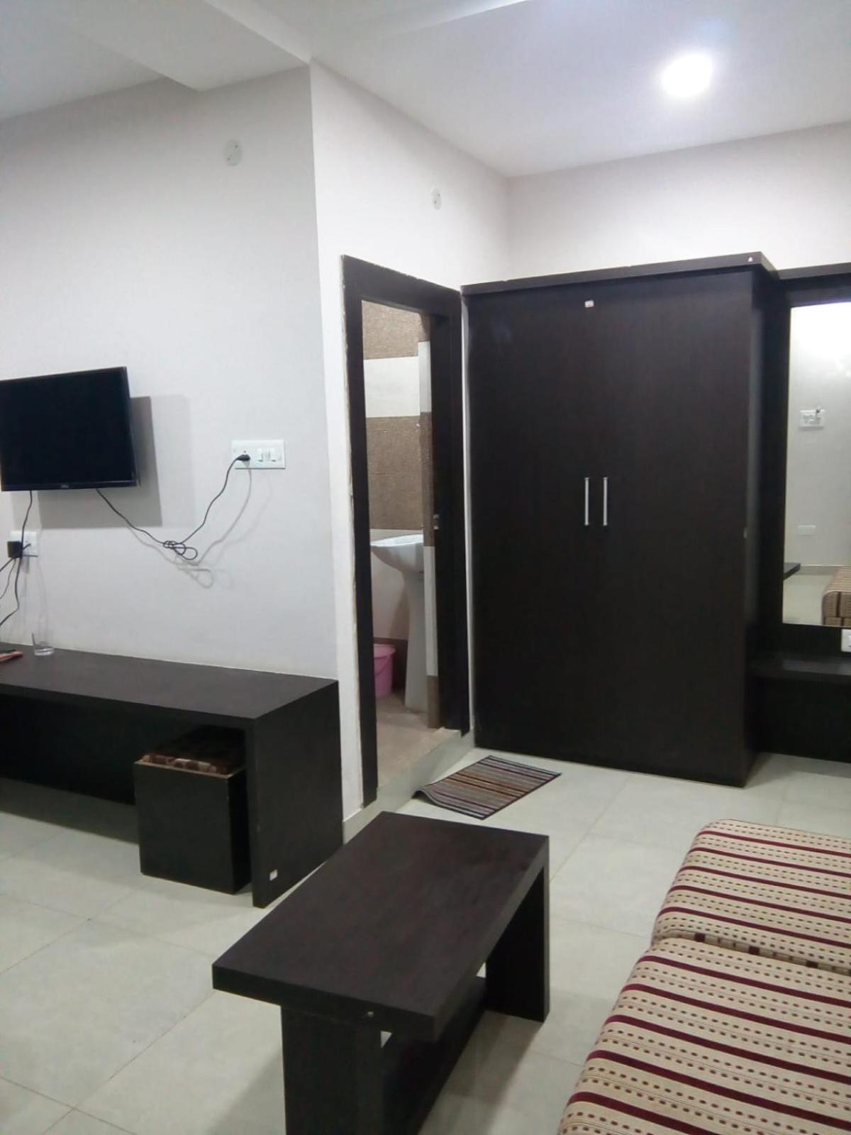 Hotel Indraprasth Balangir Екстер'єр фото