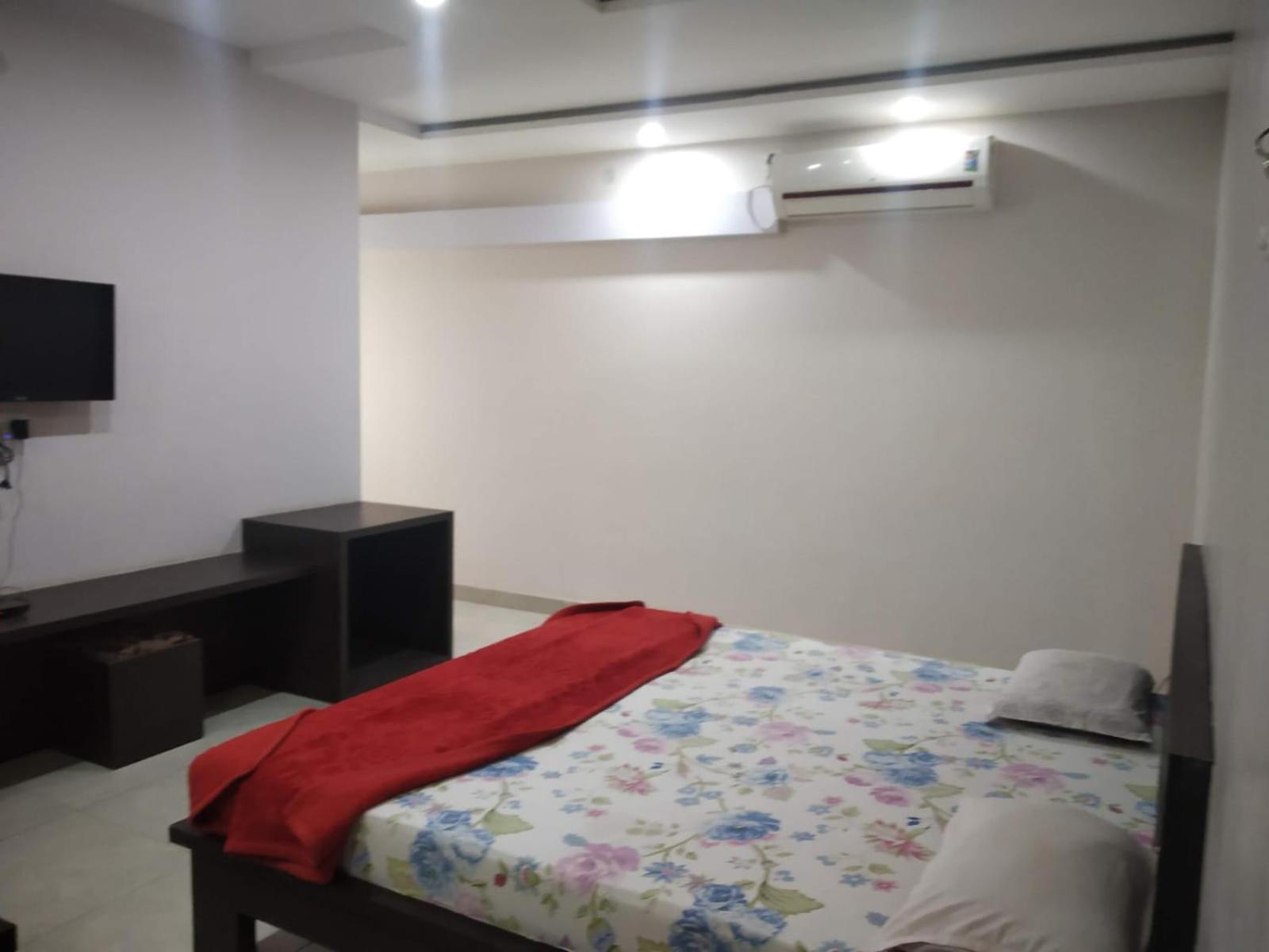 Hotel Indraprasth Balangir Екстер'єр фото